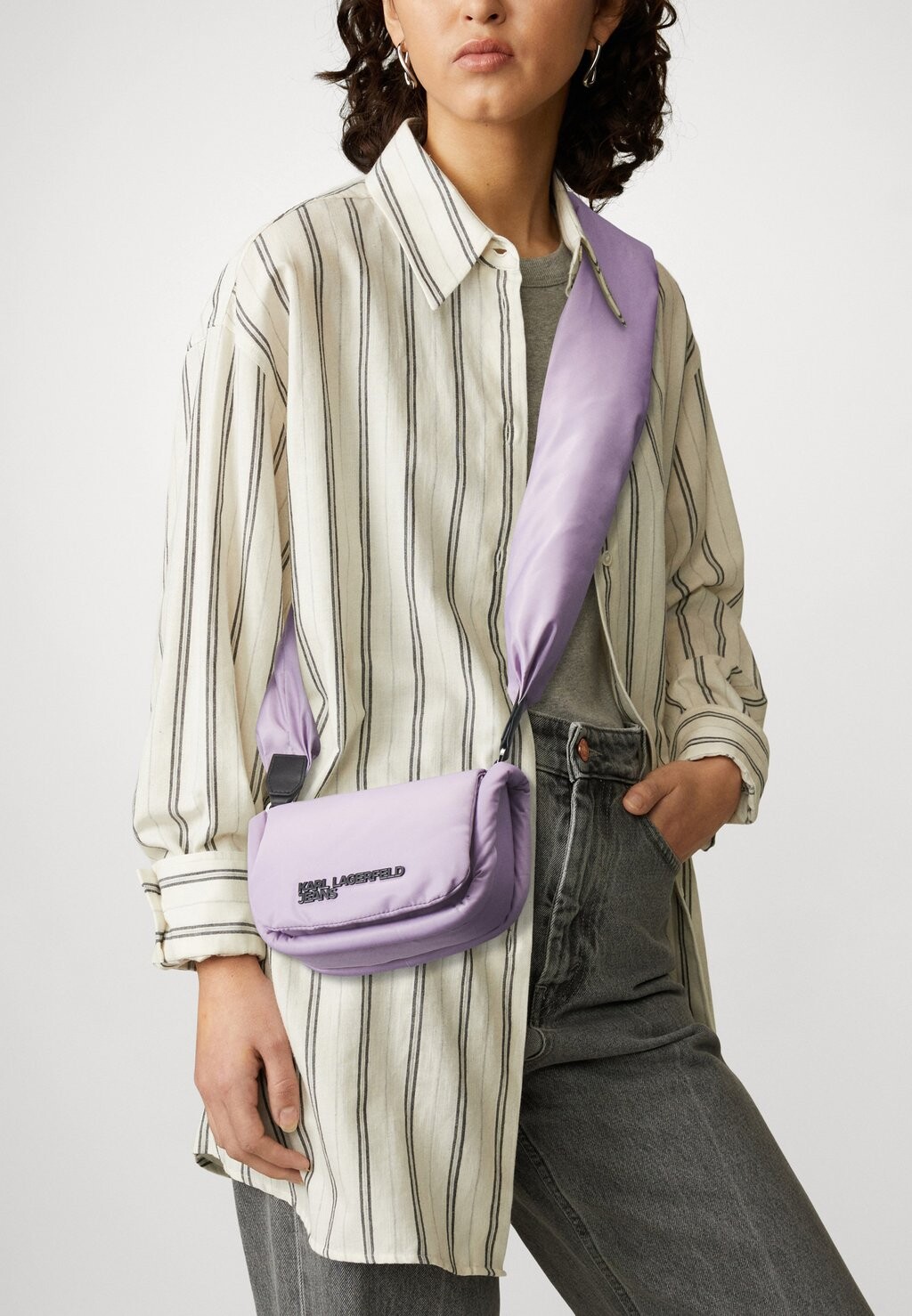 

Сумочка PADDED Karl Lagerfeld, лавандовый