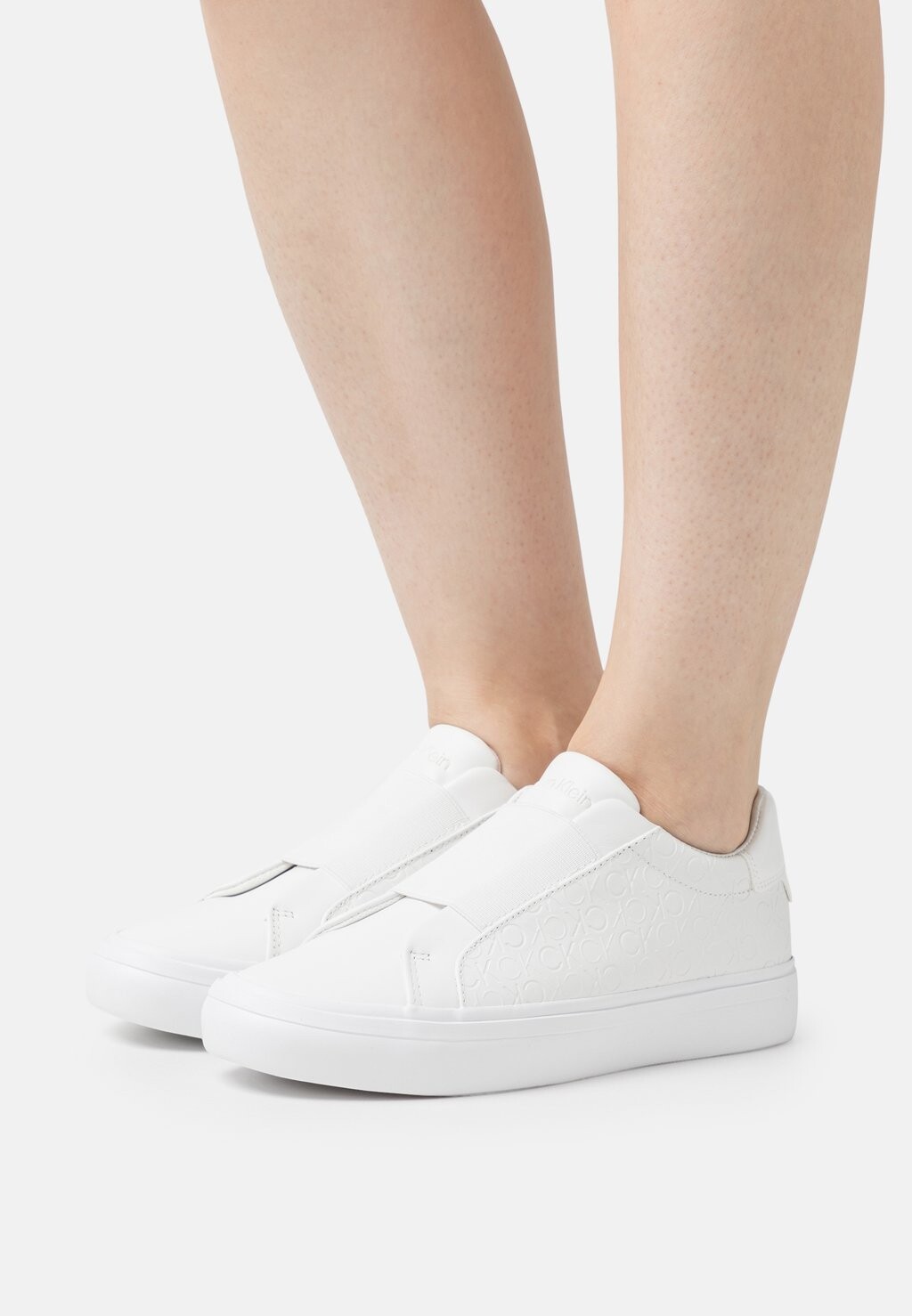 

Кроссовки Calvin Klein, белый