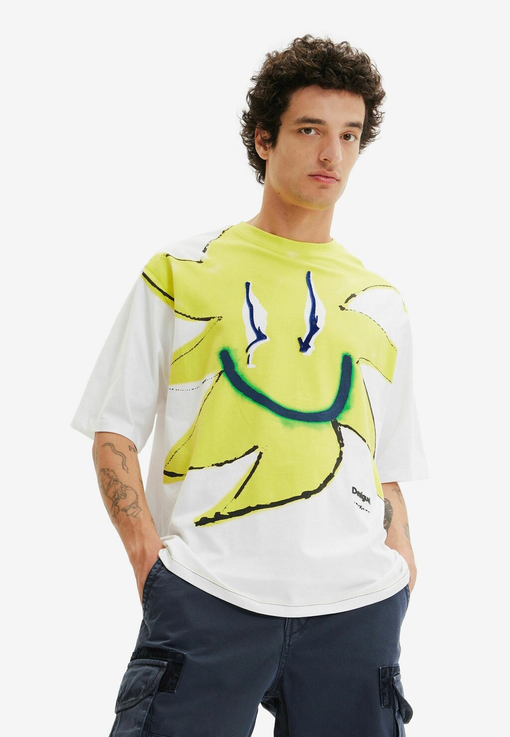 

Футболка с принтом Desigual, белый