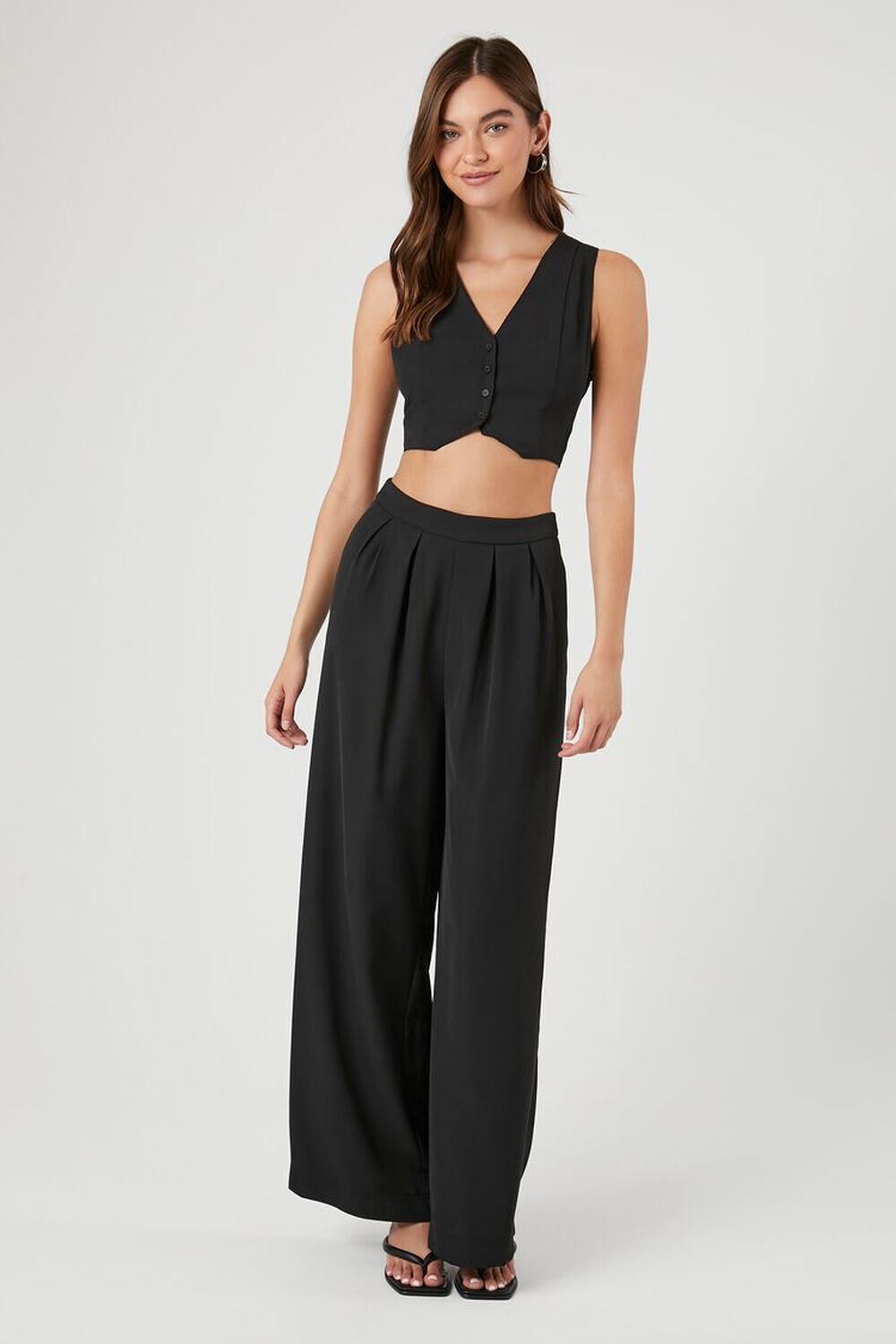 

Комплект из укороченного жилета и брюк Forever 21, черный
