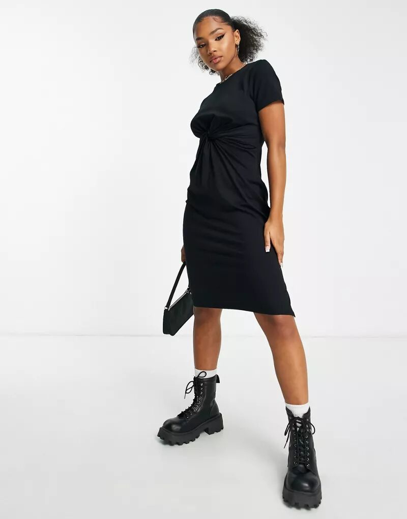 Черное платье миди с закрученным передом Urban Revivo