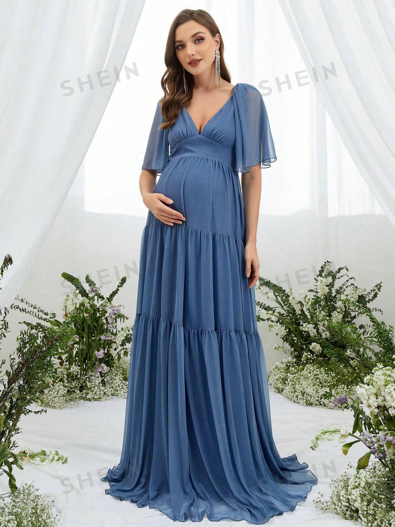 цена Платье для беременных с глубоким вырезом и воланами, многослойным подолом, пыльный синий