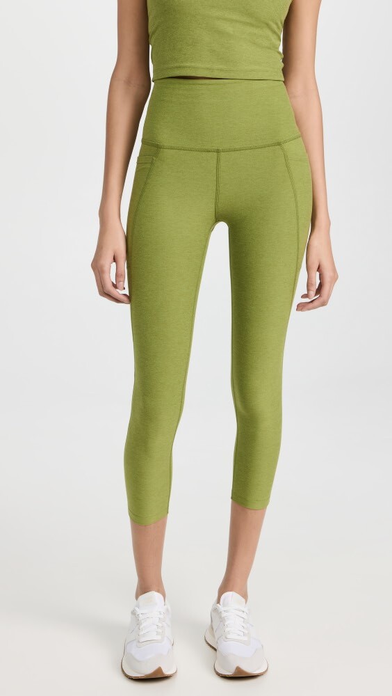 

Леггинсы Beyond Yoga Spacedye Out of Pocket High Waisted Capri Leggings