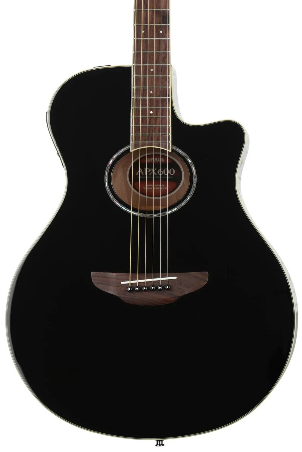 

Yamaha APX600 с тонким вырезом — черный