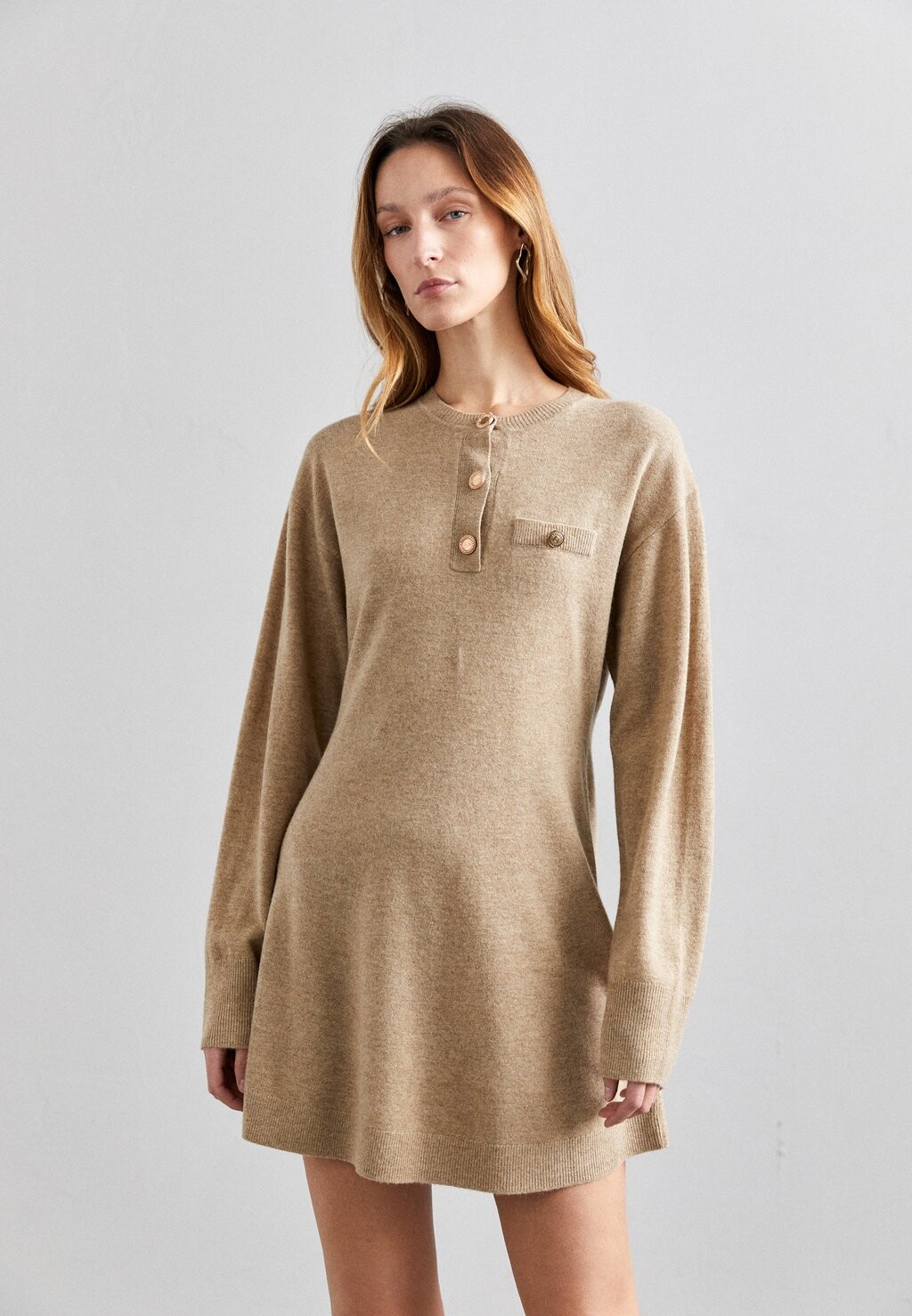 

Трикотажное платье Cosmo Placket Dress DESIGNERS REMIX, цвет camel