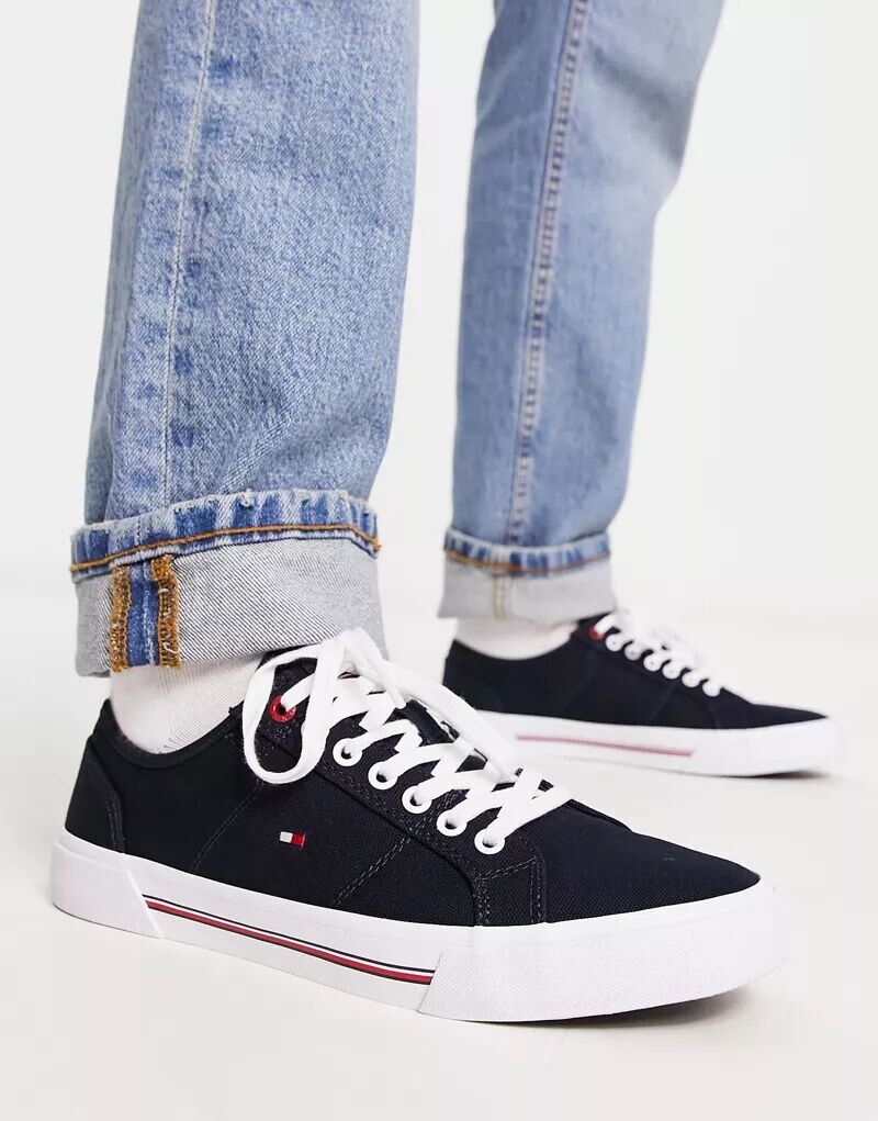 

Синие кеды Tommy Hilfiger Core Corporate