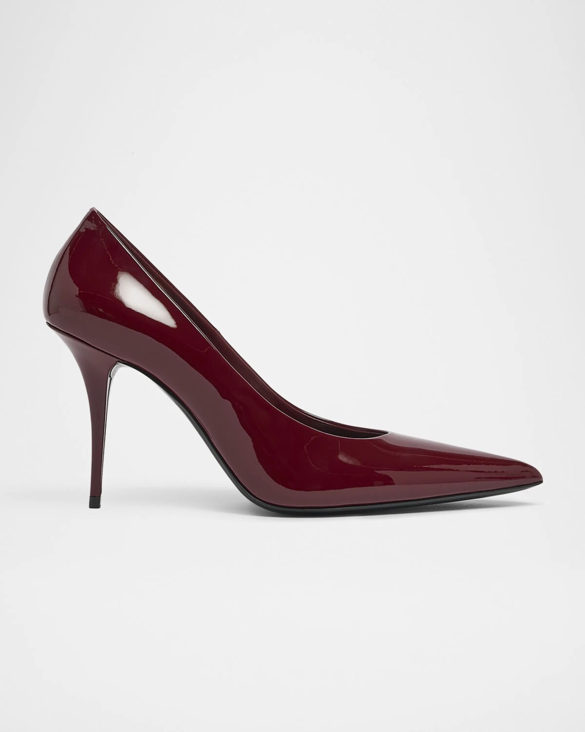

Туфли Norma из глянцевой кожи Saint Laurent, гранатовый