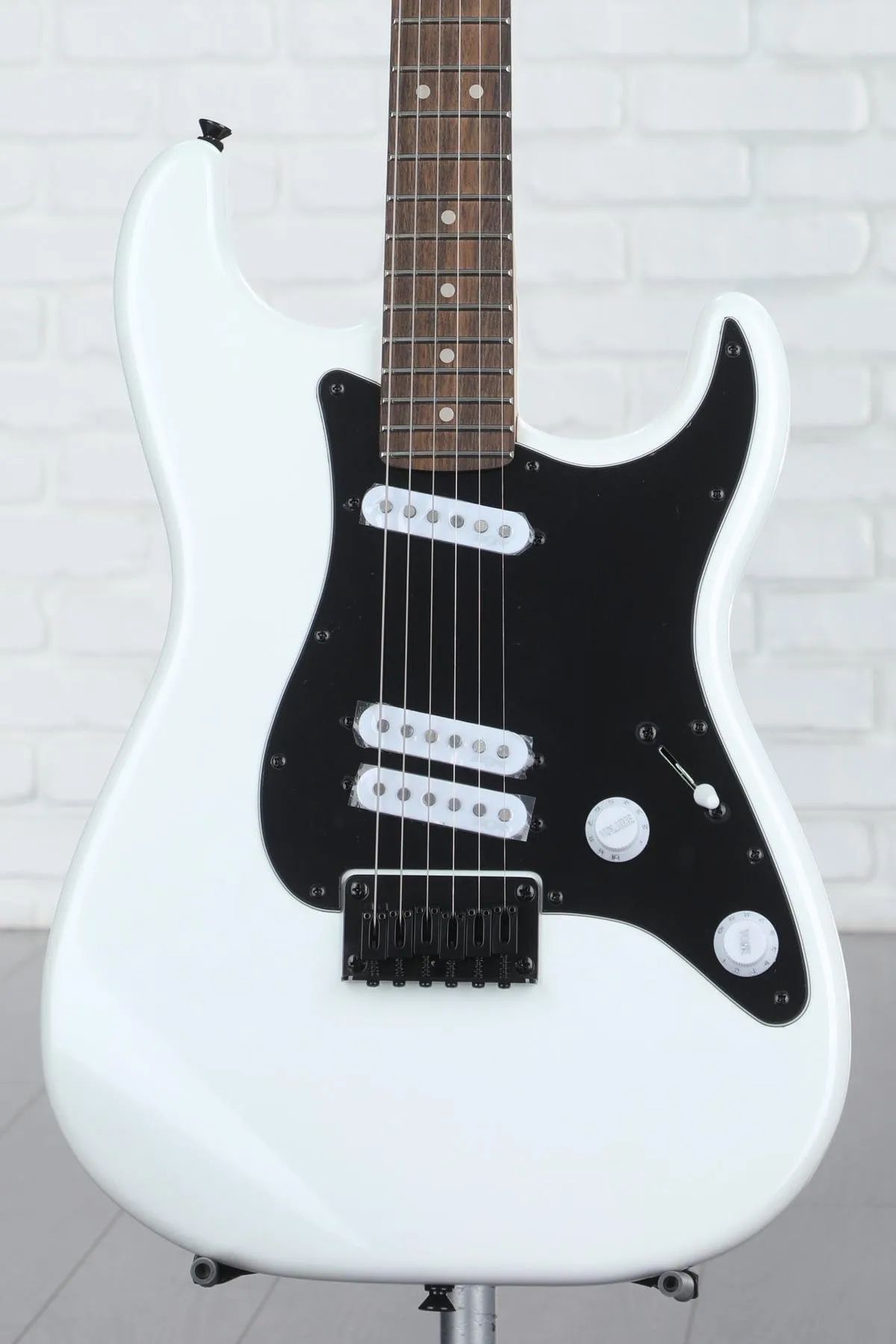 

Squier Contemporary Stratocaster Special HT — жемчужно-белый