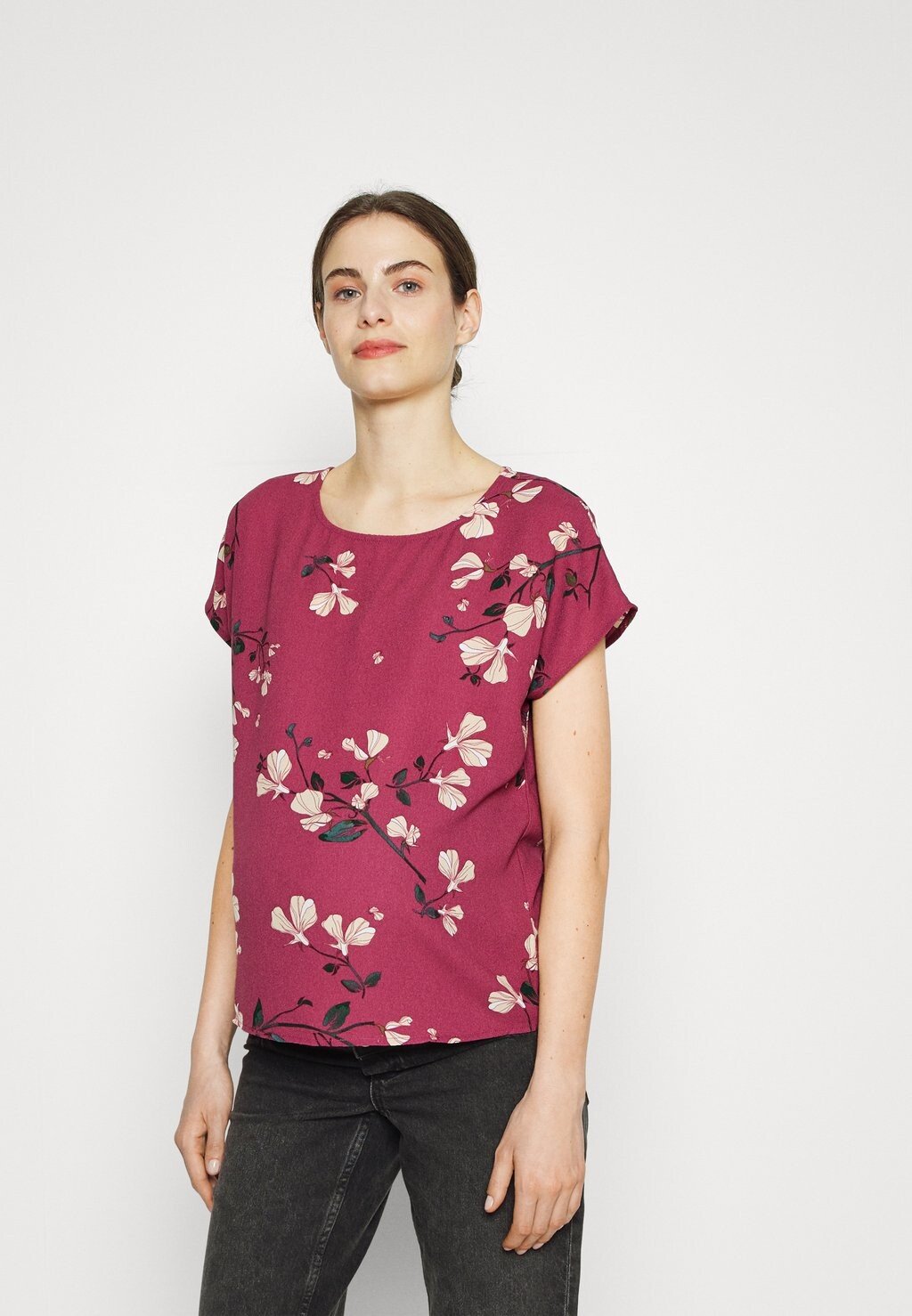 

Футболка с принтом Vero Moda, Розовый