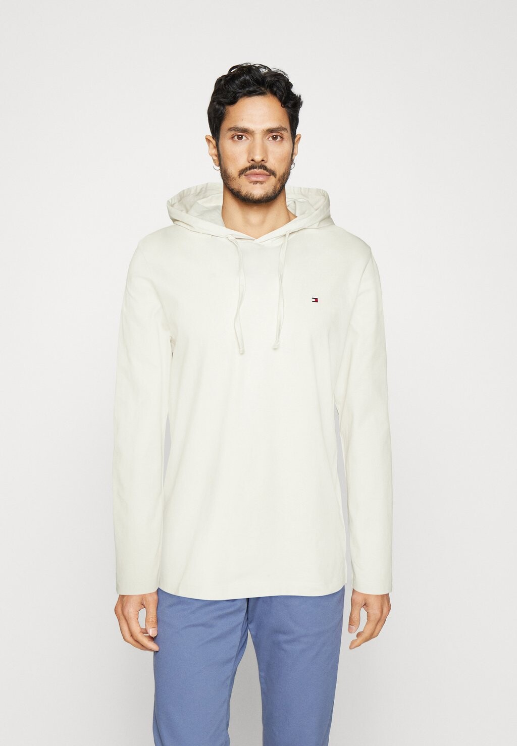 

Толстовка с капюшоном HOODED TEE Tommy Hilfiger, состаренный белый