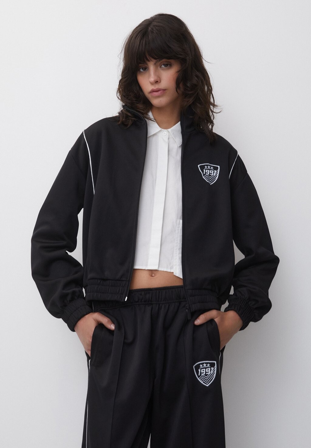 

Куртка бомбер PULL&BEAR, черный