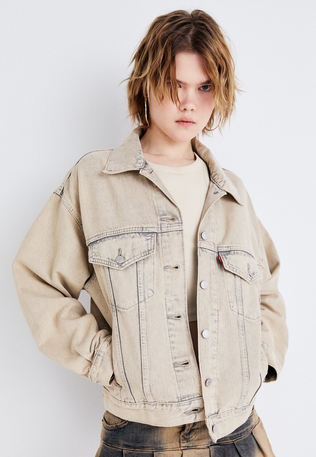 

Джинсовая куртка Levi's, бежевый