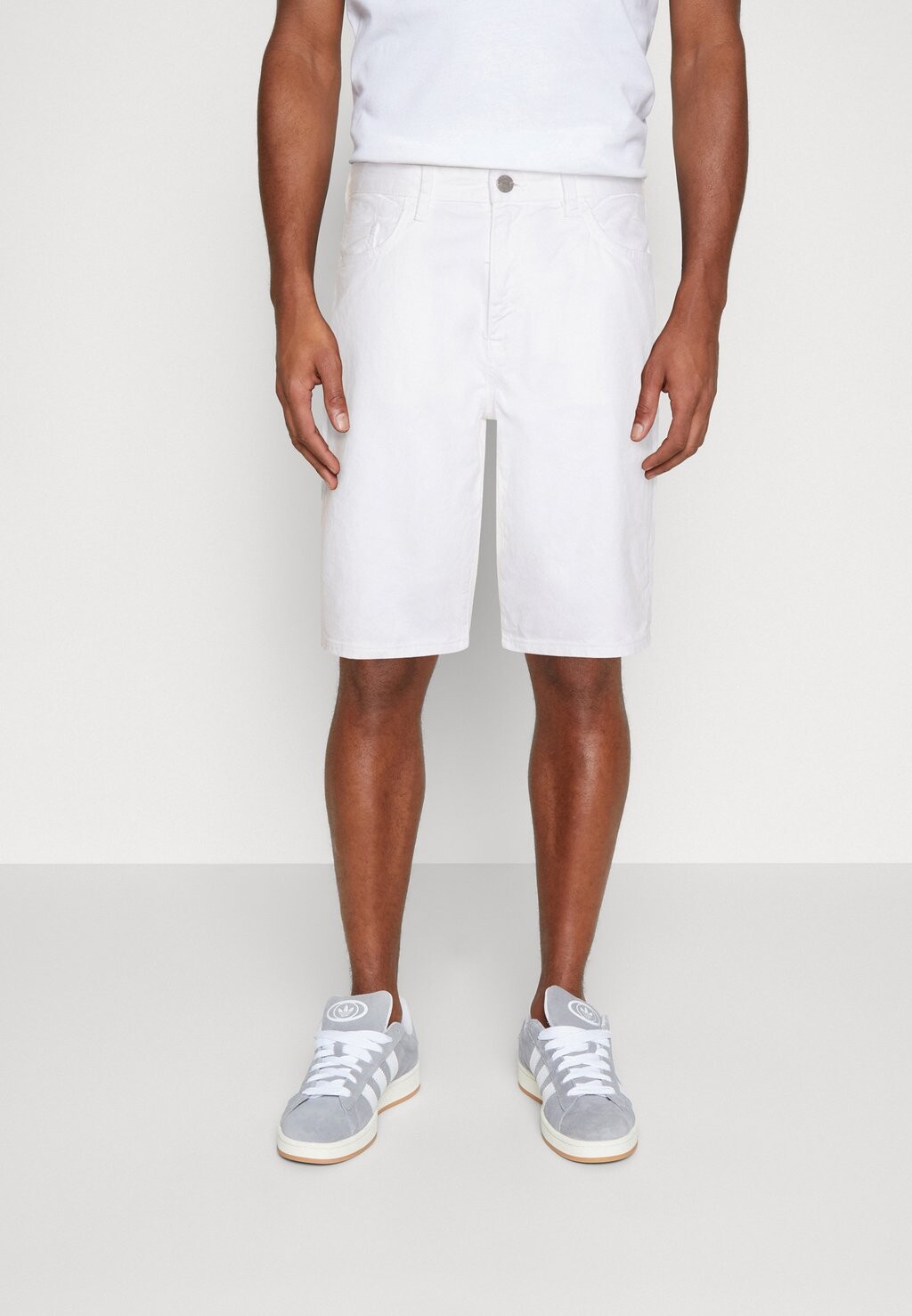 

Джинсовые шорты Esprit