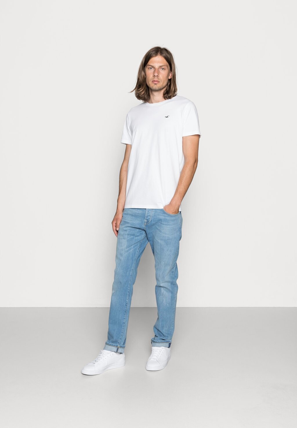 

Базовая футболка НАБОР CREW CHAIN ​​3 PACK Hollister Co., белый