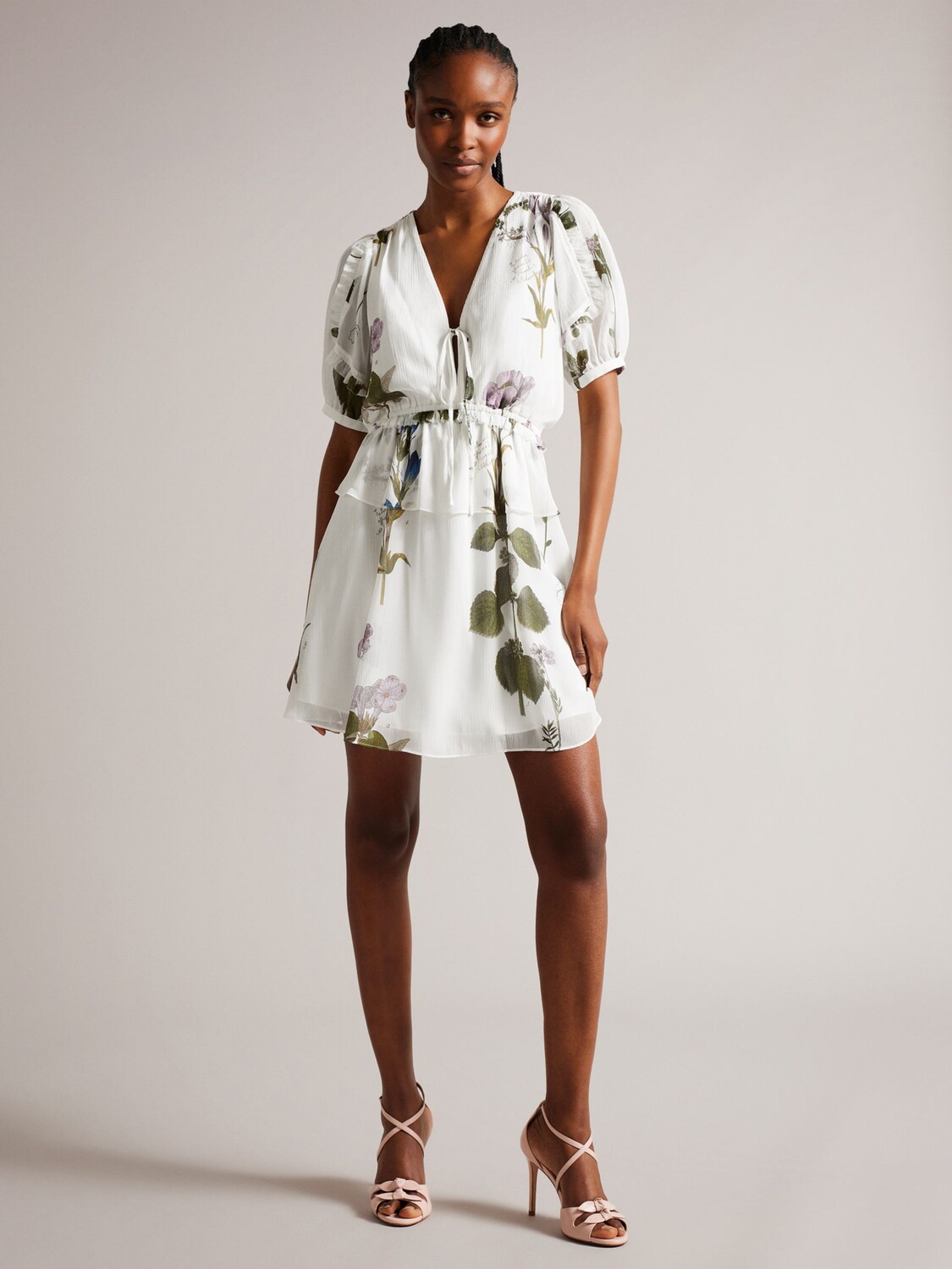 

Мини-платье с V-образным вырезом и талией Ted Baker Jaliyaa, белый/разноцветный