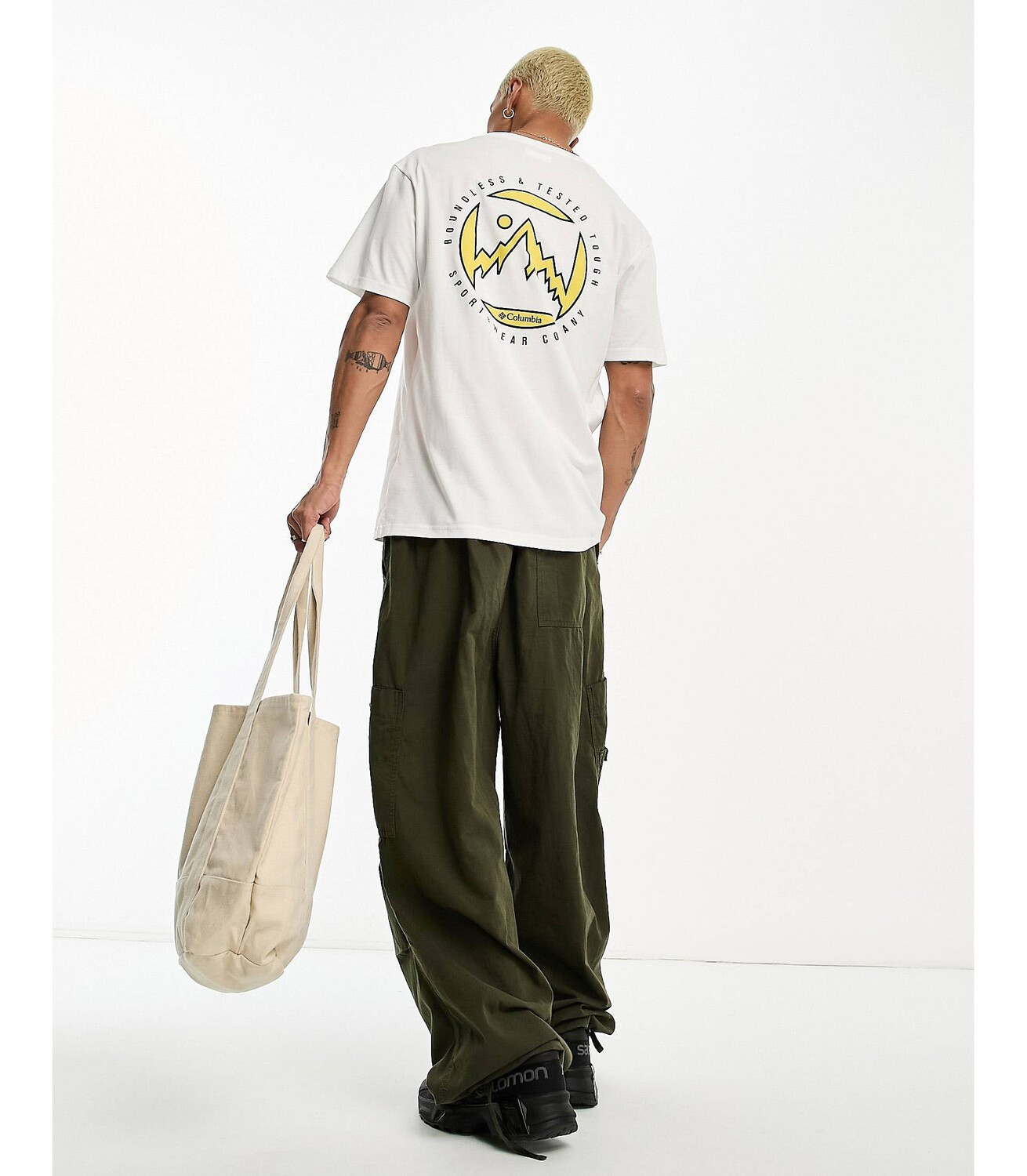 

Белая футболка Columbia Brice Creek эксклюзивно для ASOS, Белый