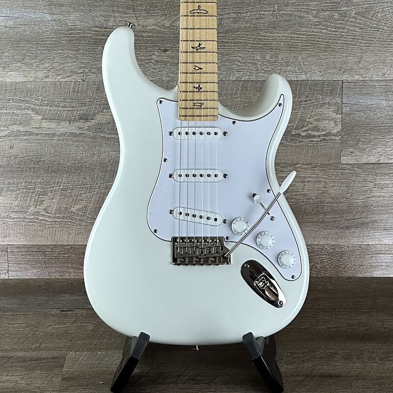 

Электрогитара PRS Silver Sky John Mayer Signature with Maple Fretboard - Frost