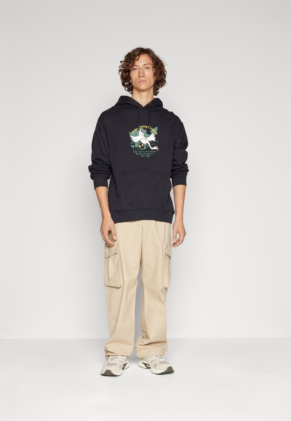 

Толстовка Heaven Unisex Makia, черный