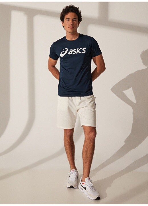 

Футболка Asics