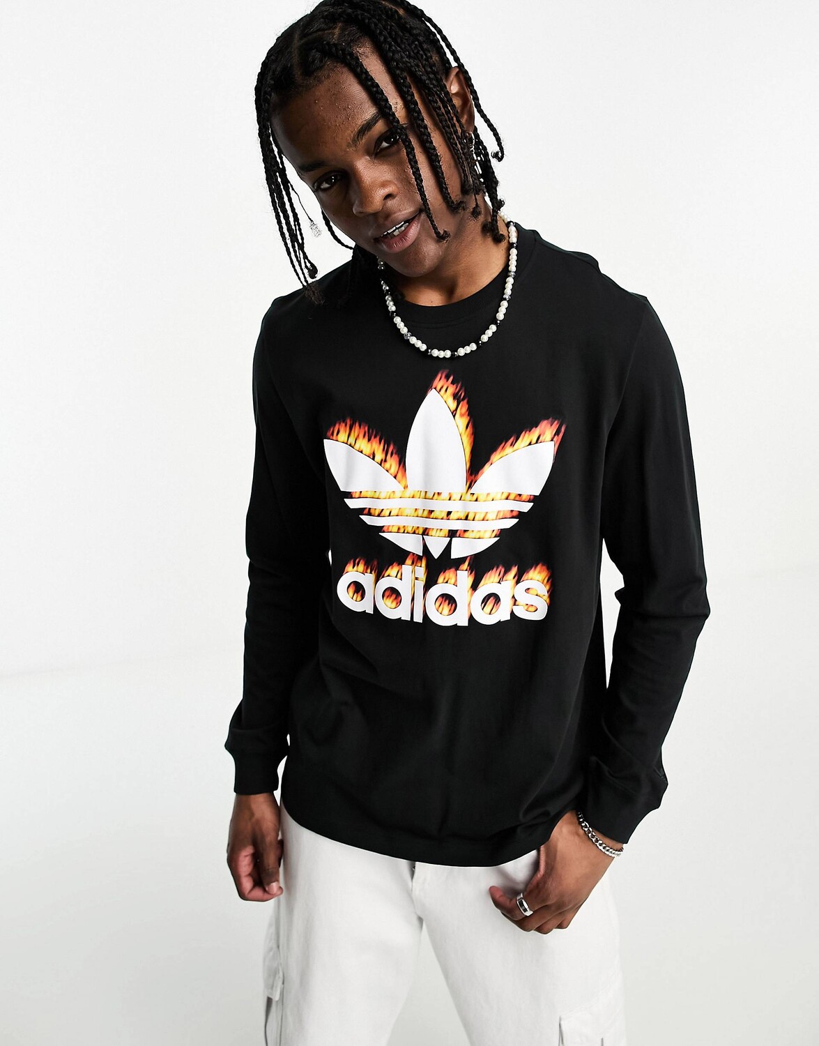 

Черная футболка с длинными рукавами и крупным трилистником adidas Originals, Черный