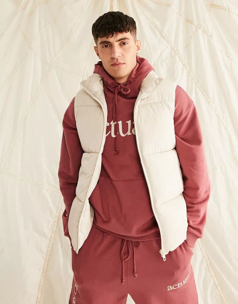 

Стеганый жилет цвета экрю ASOS