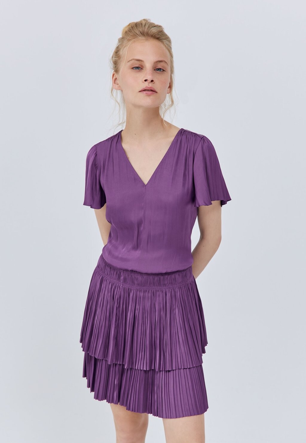 

Дневное платье WITH SHOULDER STUDS IKKS, цвет purple