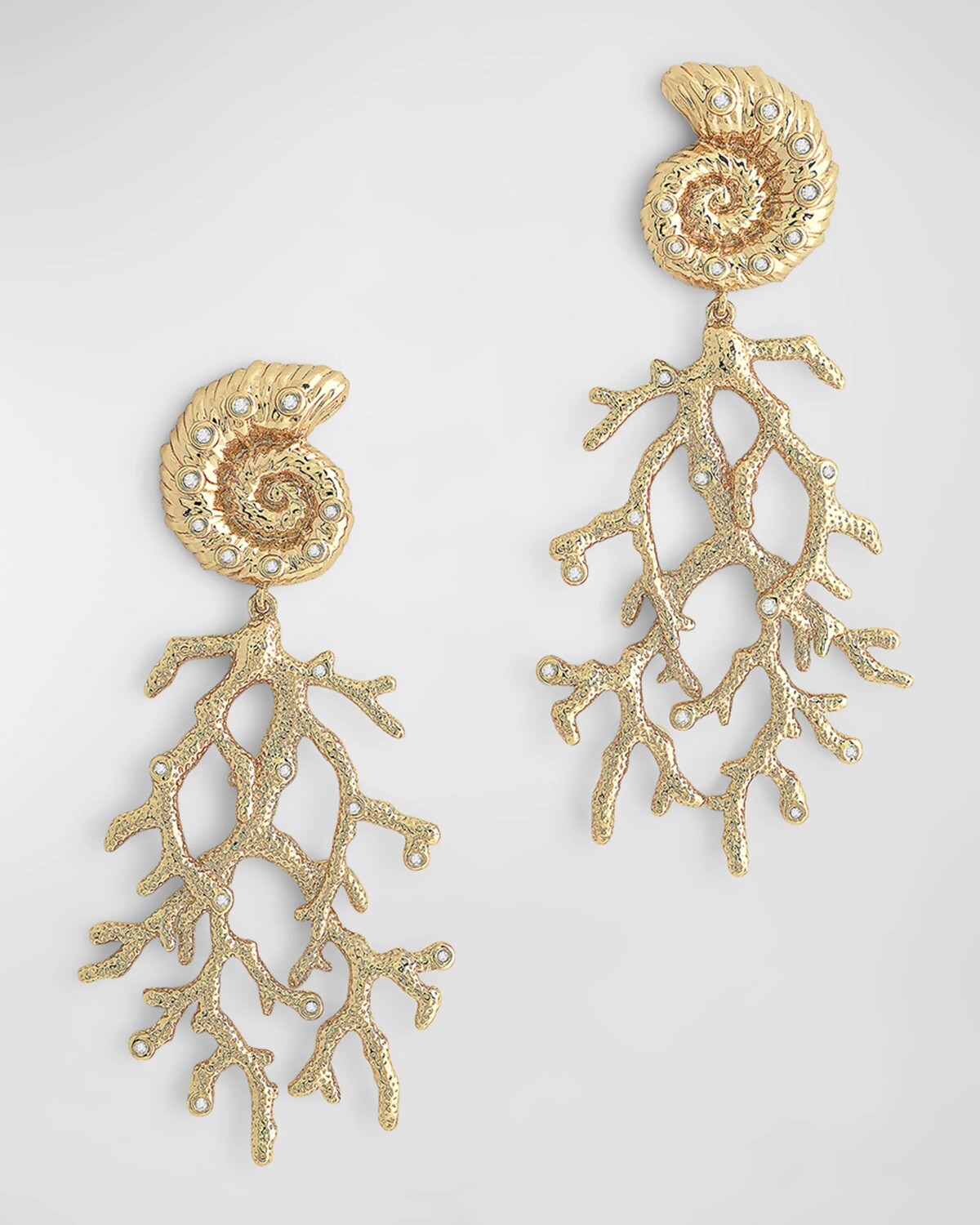 

Серьги-ракушки с коралловыми подвесками Anabel Aram Jewelry, цвет Gold