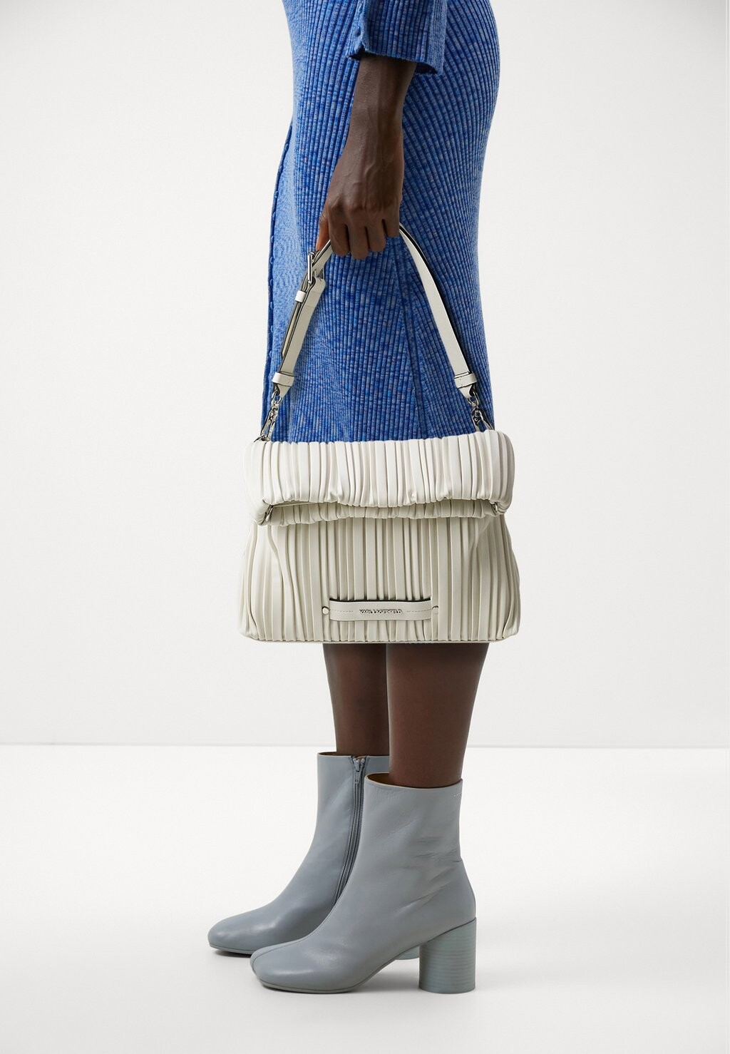 

Сумочка KUSHION FOLDED TOTE KARL LAGERFELD, крем