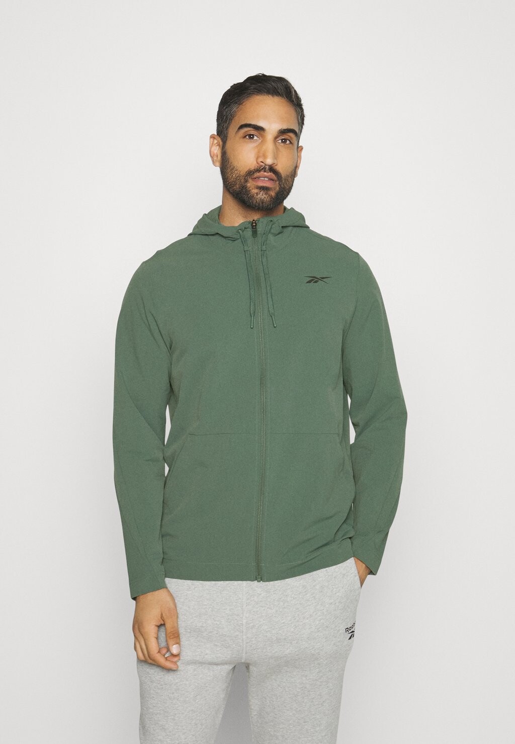 

Куртка спортивная Reebok