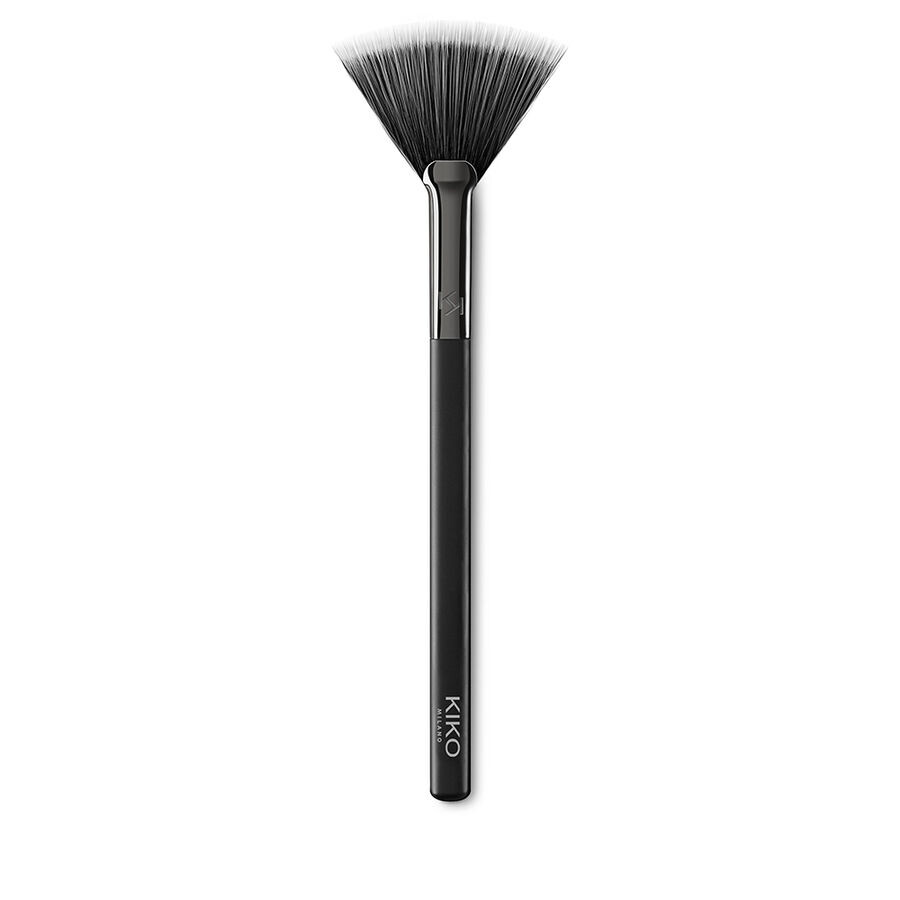 

Веерная кисть для нанесения пудровой косметики Kiko Milano Face 12, 1 шт.