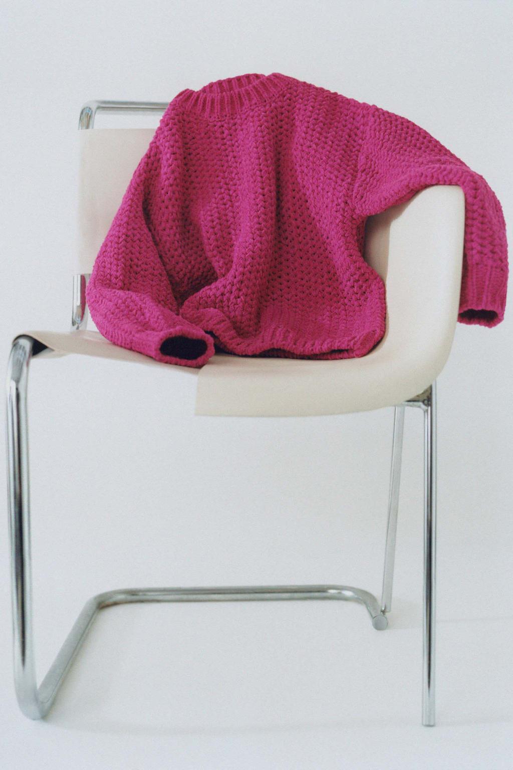 Трикотажный свитер с текстурной трикотажей ZARA, фиолетовый