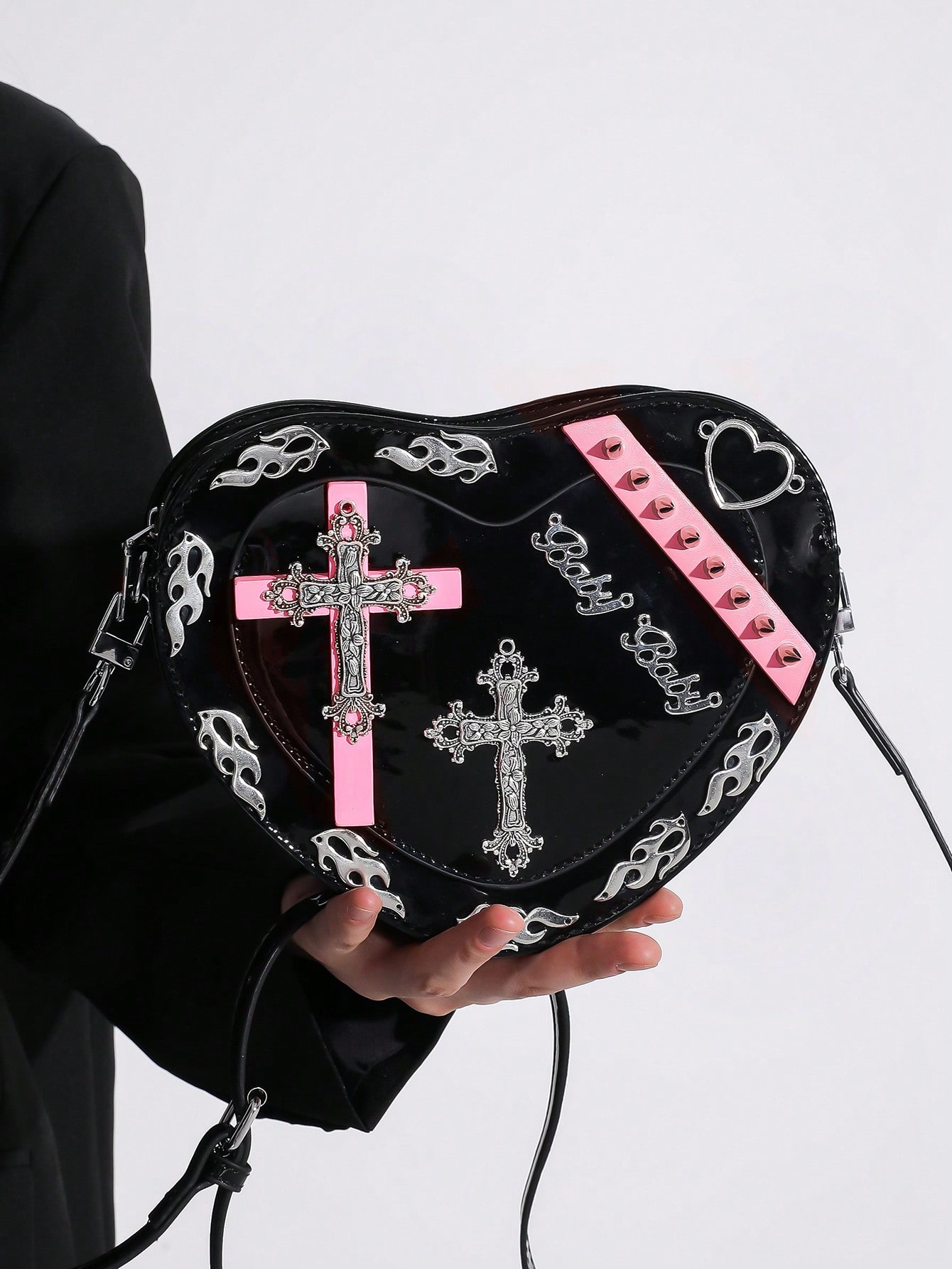 Стиль фанк-панк Сумки-сумки с заклепками в форме сердца в стиле Y2K, черный