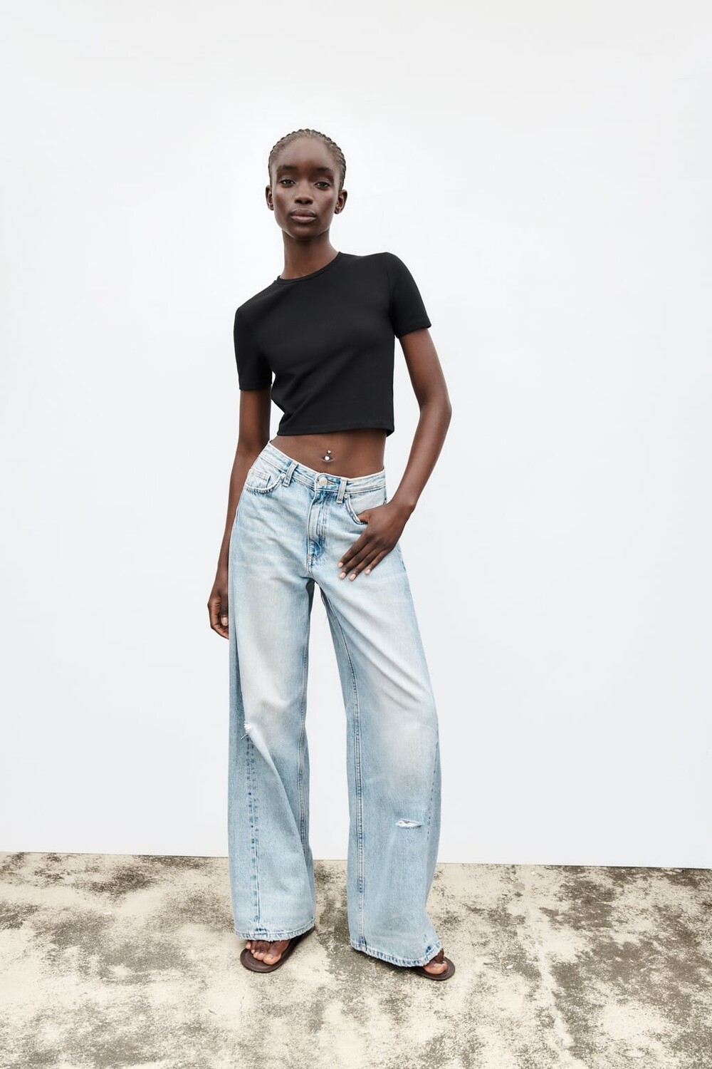 

Укороченная футболка стрейч ZARA, черный