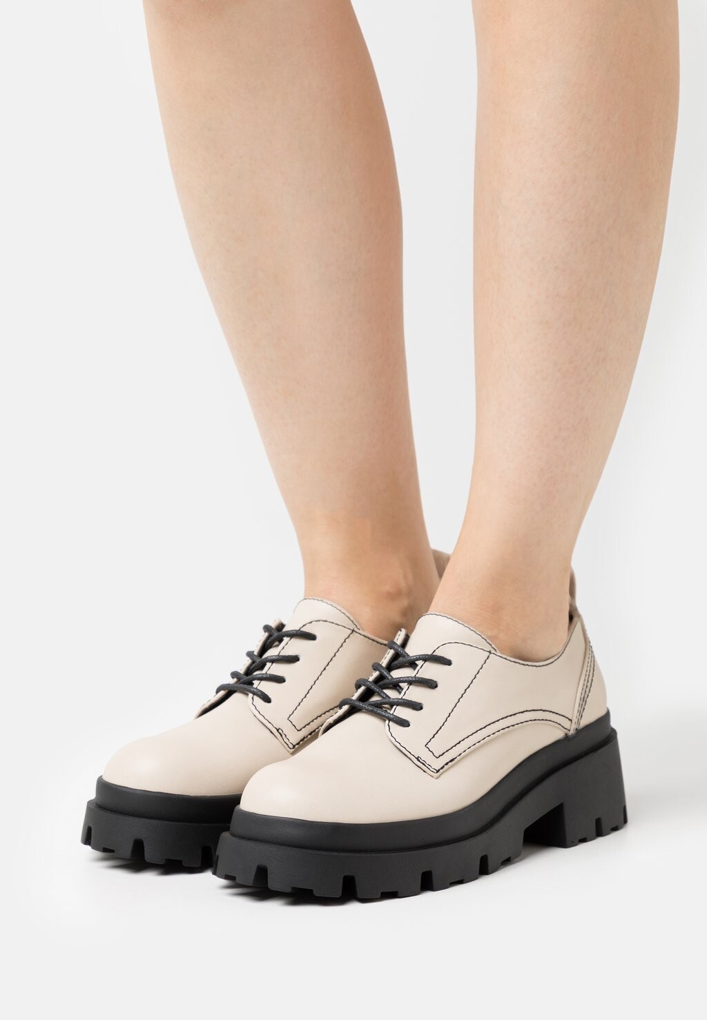 

Ботинки на шнуровке ONLY SHOES