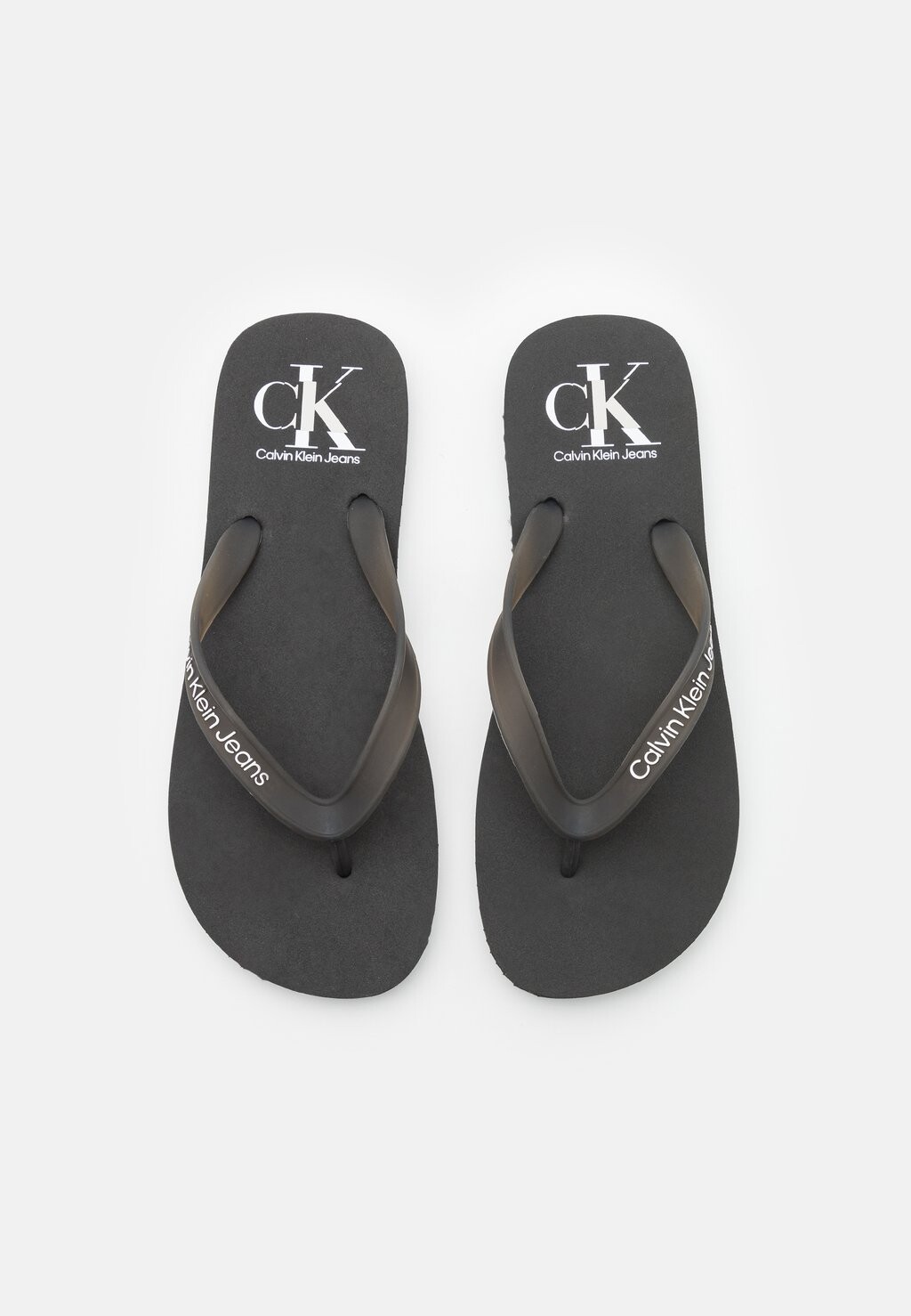 

Сандалии с Т-образной перемычкой Calvin Klein Jeans, черный