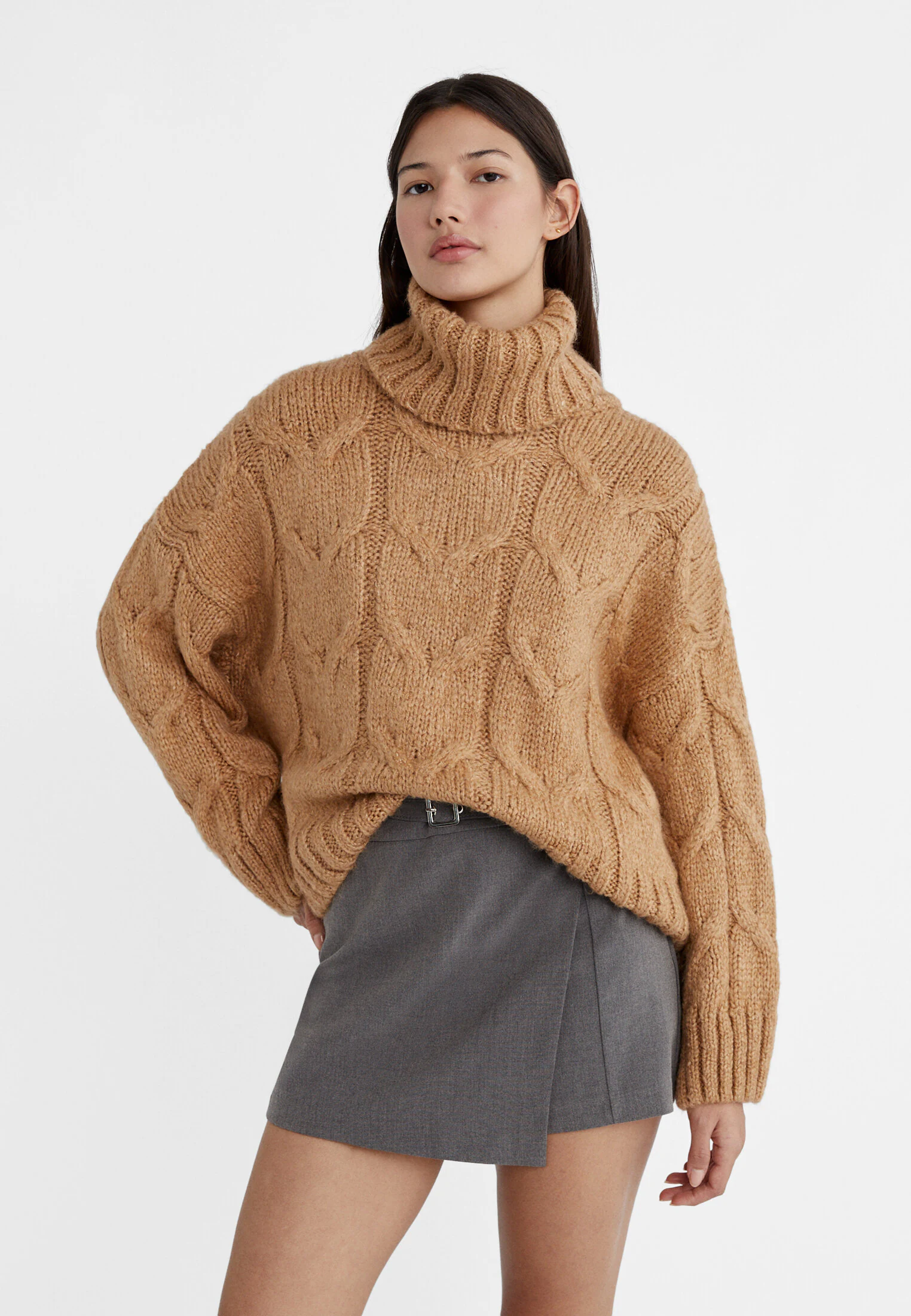 

Свитер косой вязки Stradivarius, бежевый