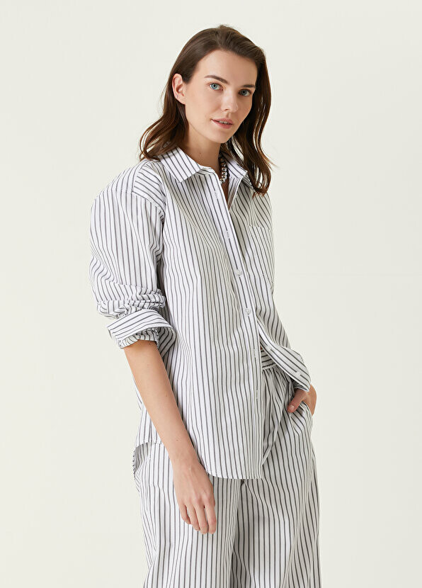 

Черно-белая полосатая рубашка T by Alexander Wang
