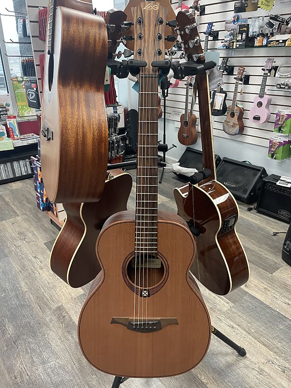цена Акустическая гитара LAG Tramontine Travel Acoustic Guitar Solid Red Cedar Top w/ Gig Bag - TRAVEL-RC