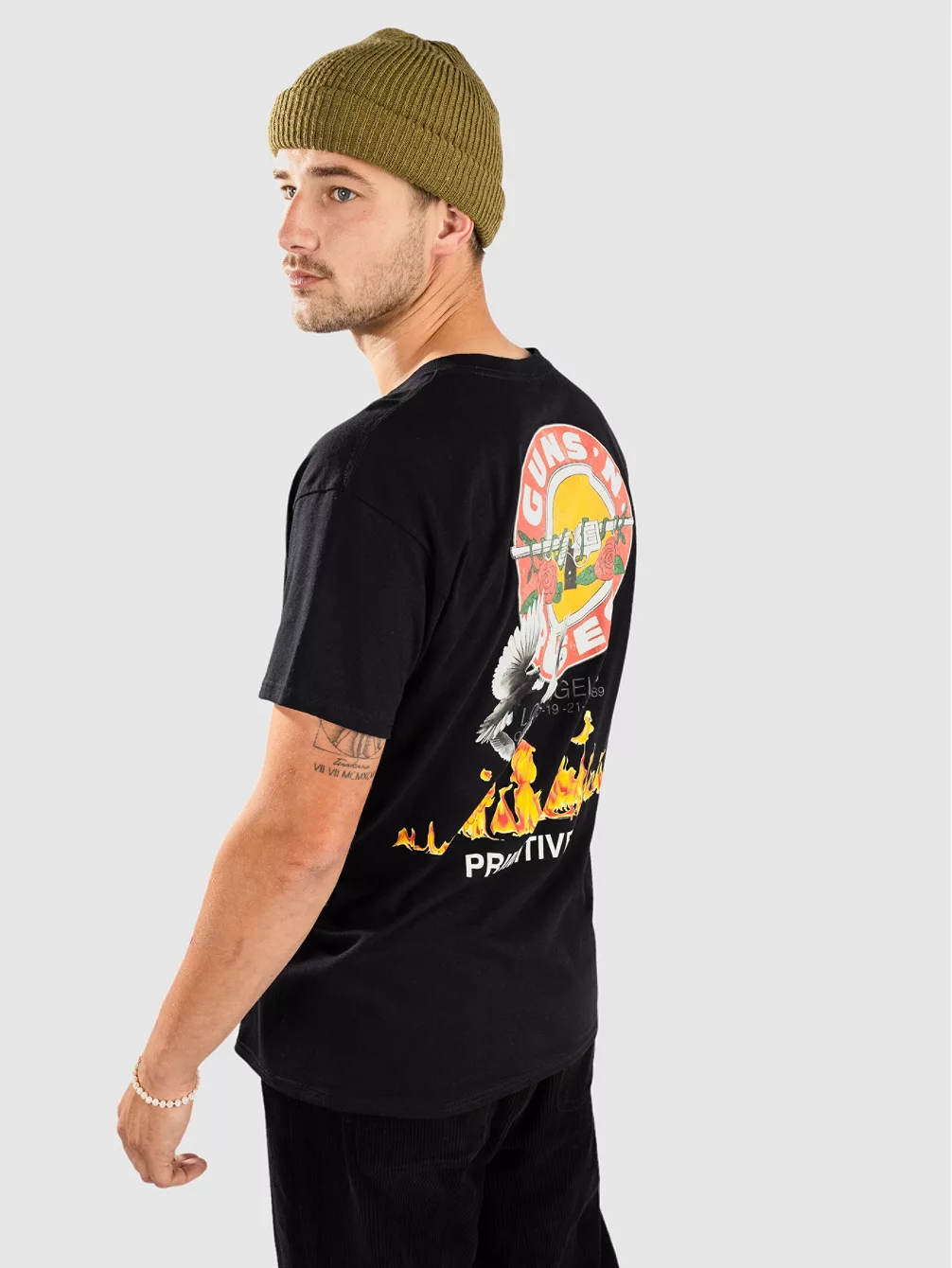 

Футболка по соседству Primitive, черный