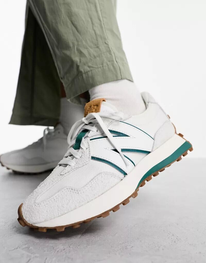 

Бело-зеленые кроссовки New Balance 327