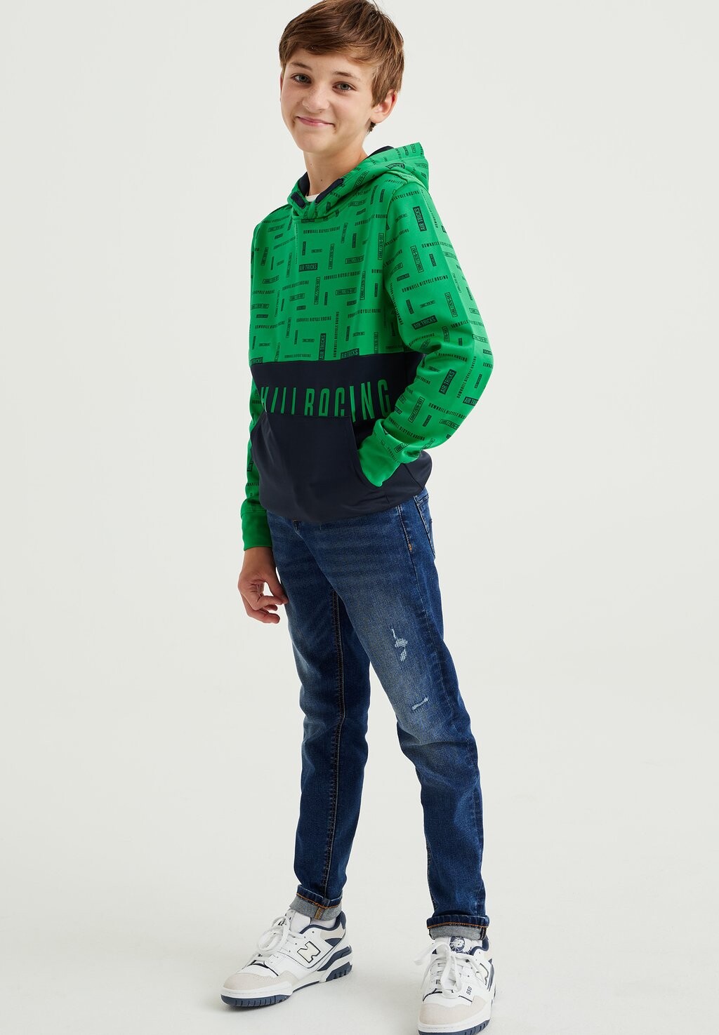 

Толстовка DESSIN EN OPDRUK WE Fashion, цвет green