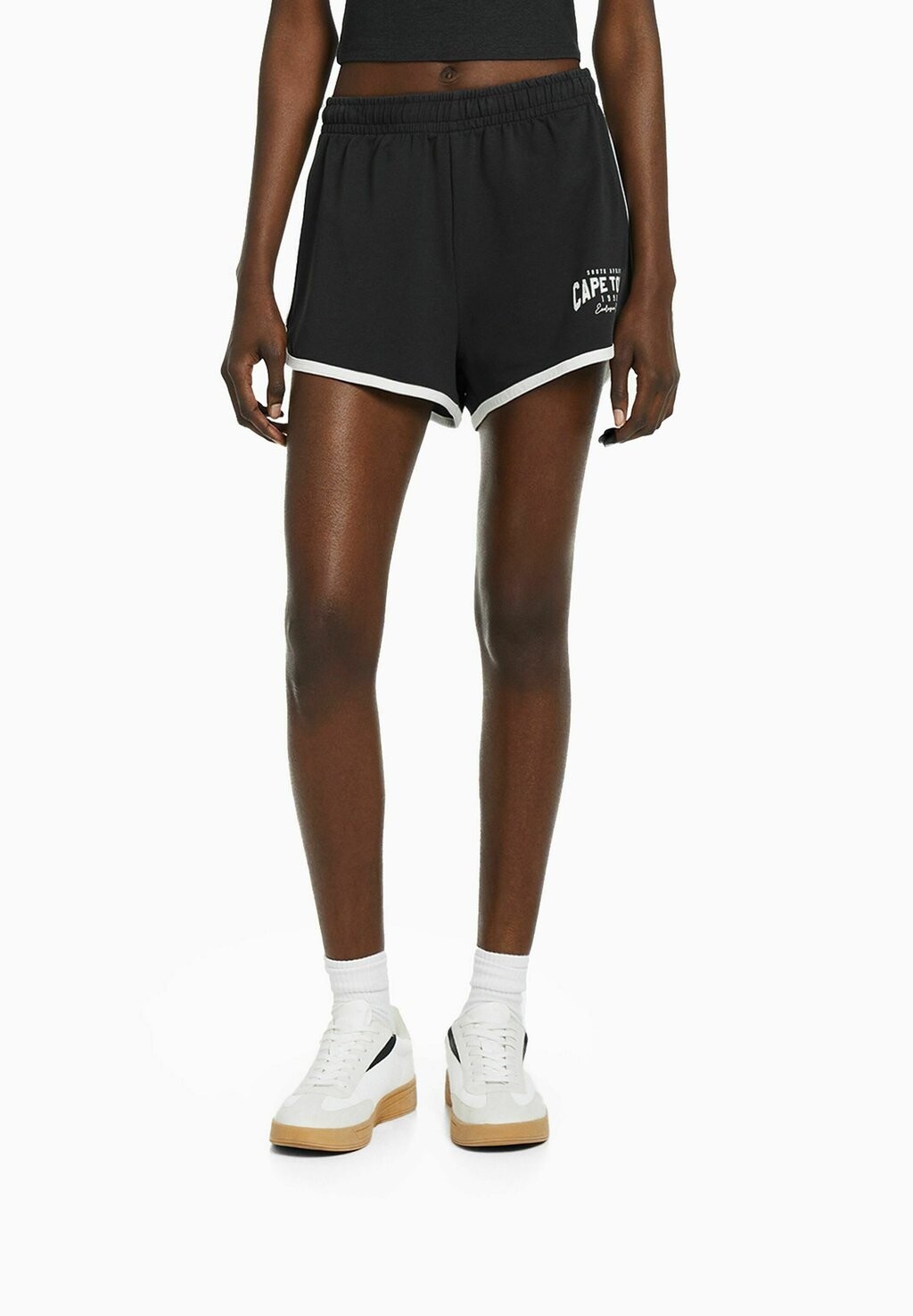 

Шорты Bershka, черный