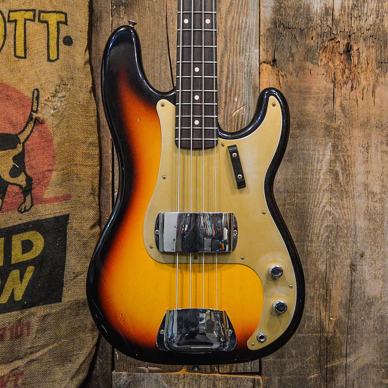 Басс гитара Fender Custom Shop '59 Precision Bass Journeyman Relic - 3-Color Sunburst