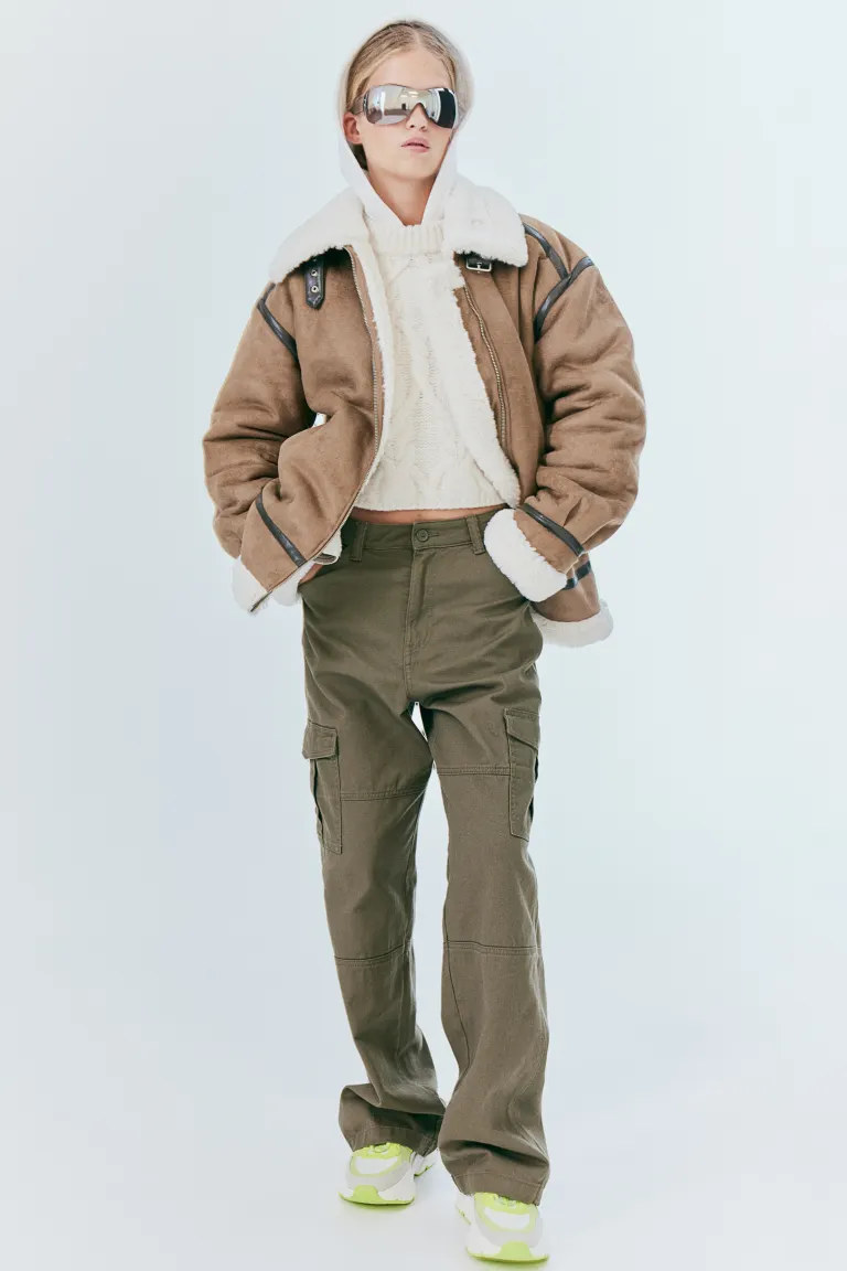 Объемная куртка на пушистой подкладке H&M, бежевый