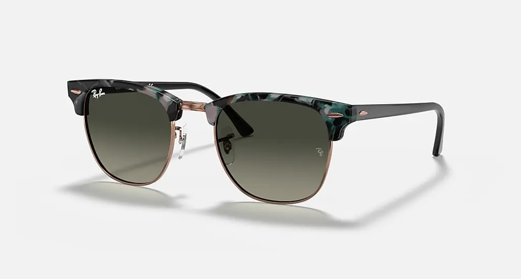 

Солнцезащитные очки Ray-Ban CLUBMASTER FLECK, серый градиент