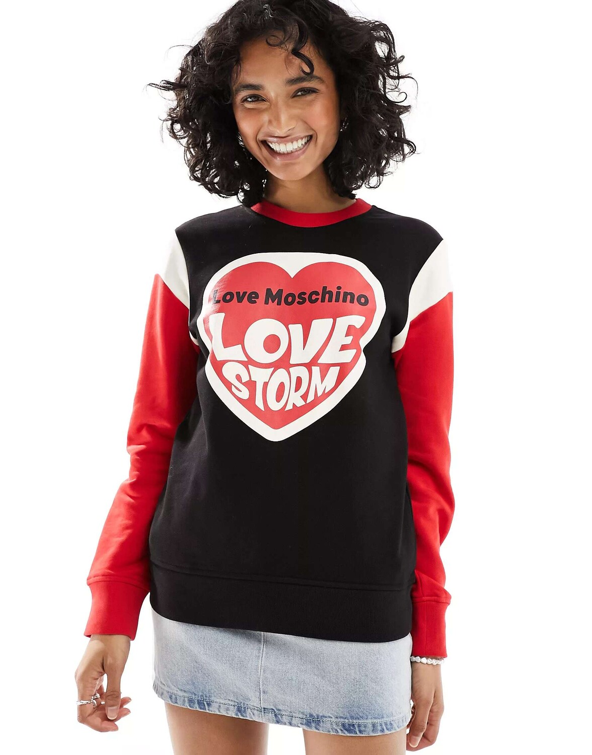 

Многоцветный круглый вырез с логотипом Love Moschino