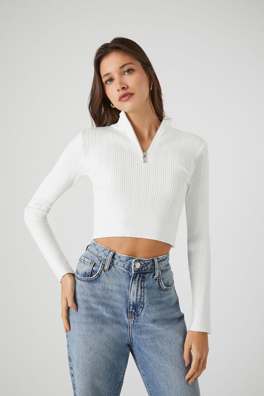 

Укороченный свитер с полумолнией Forever 21, ванилла