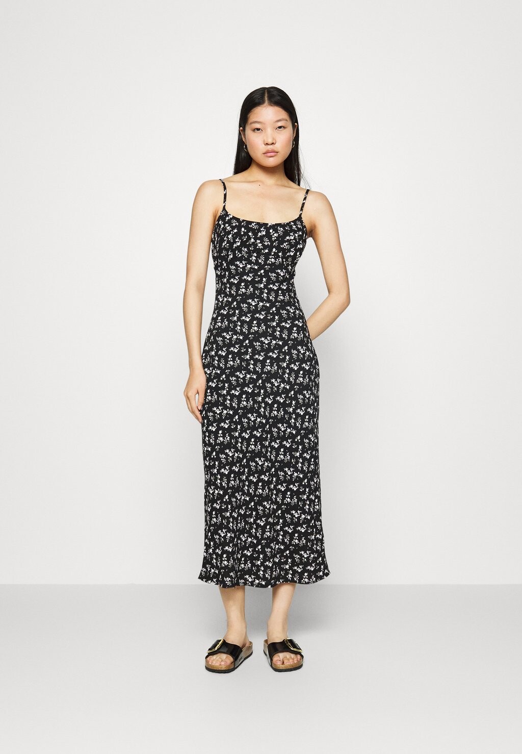 

Летнее платье Hollister Co., черный