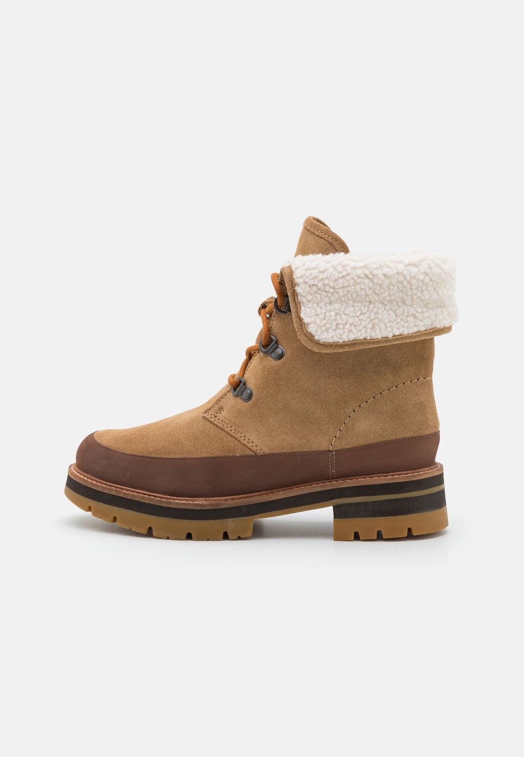 

Ботильоны на шнуровке Clarks