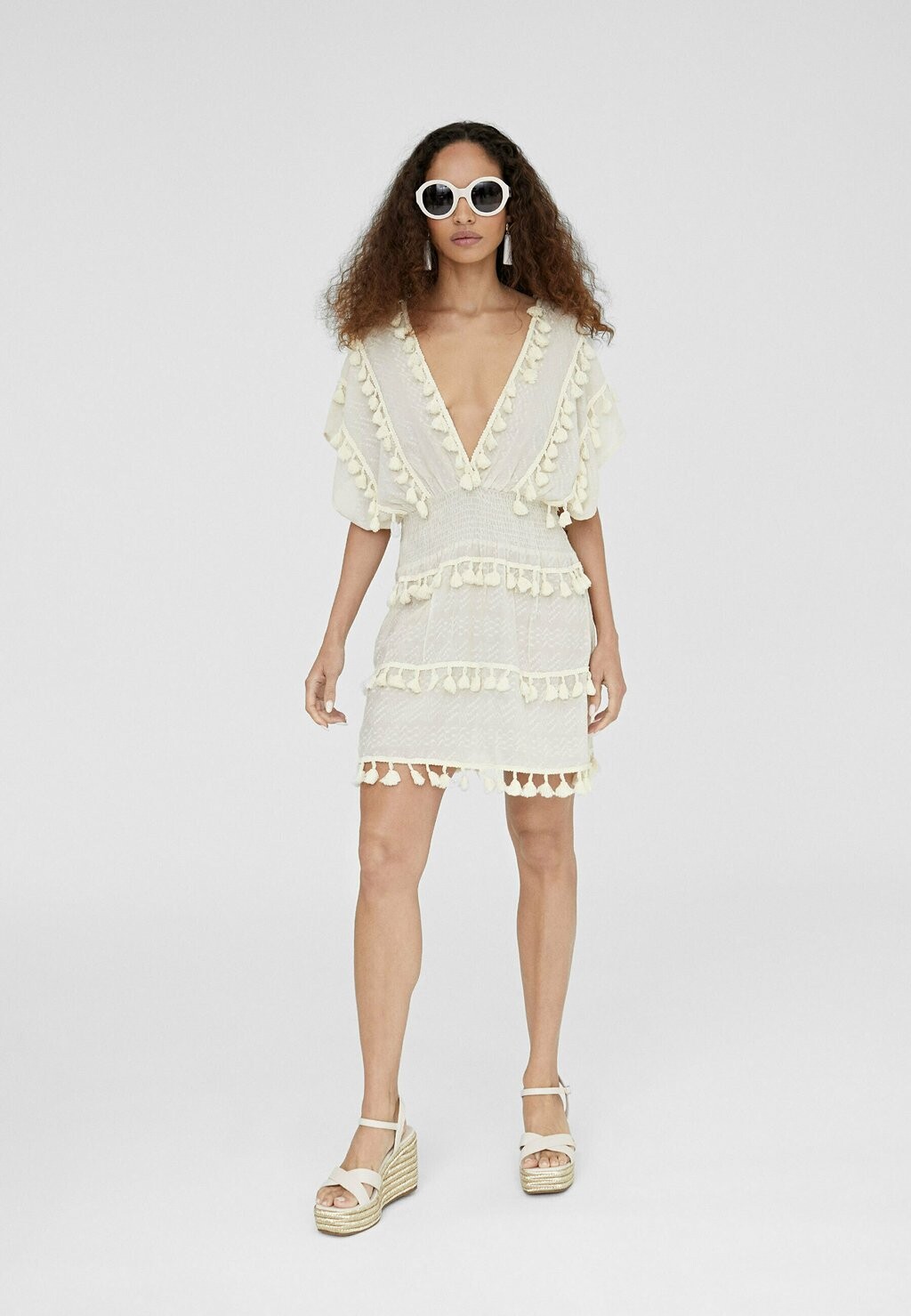 

Босоножки на высоком каблуке LOLA CASADEMUNT, цвет off white